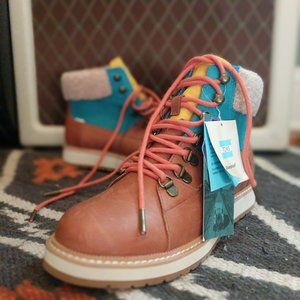 Toms x Mesa Women's Waterproof Boots sz 6.5